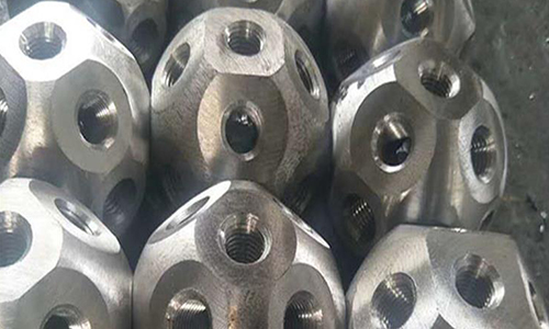 霍林郭勒螺栓球网架的设计制作与安装